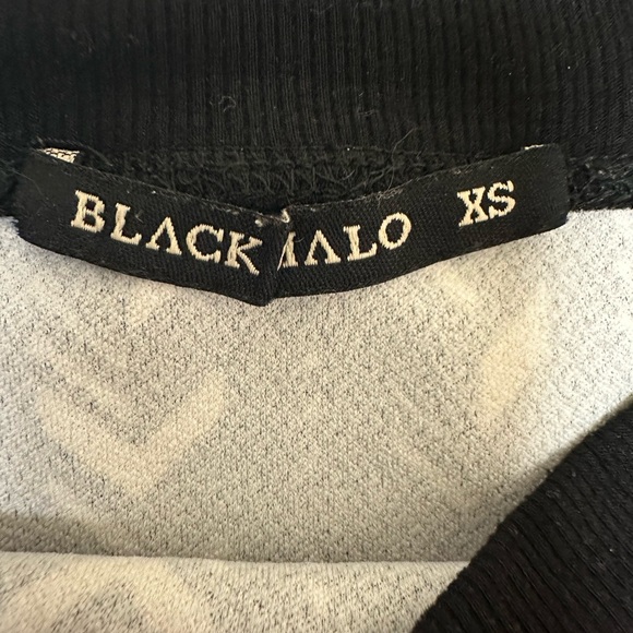 Pressly Two Piece Set in Black Chevron
Black Halo🪻 - Picture 8 of 16